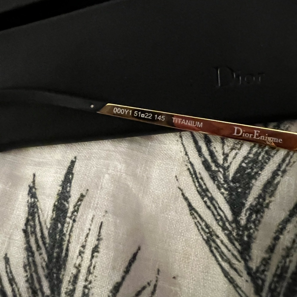 Worn 1x Dior Sunglasses - Picture 2 of 5